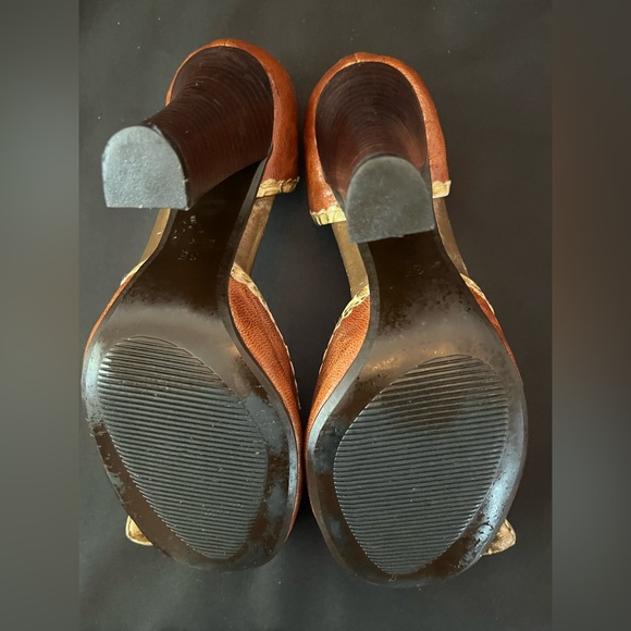 Retro Vintage Leather Rose Pumps, Spain Size 36 - Picture 4 of 5